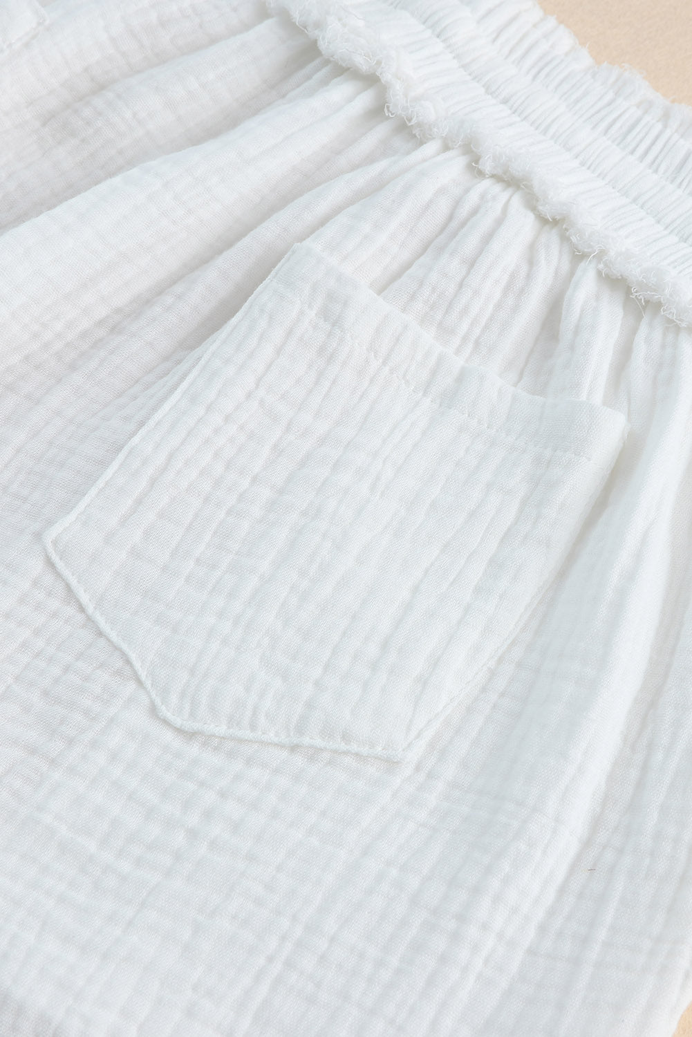 White Relaxed V Neck Blouse and Drawstring Raw Hem Shorts Set - SELFTRITSS