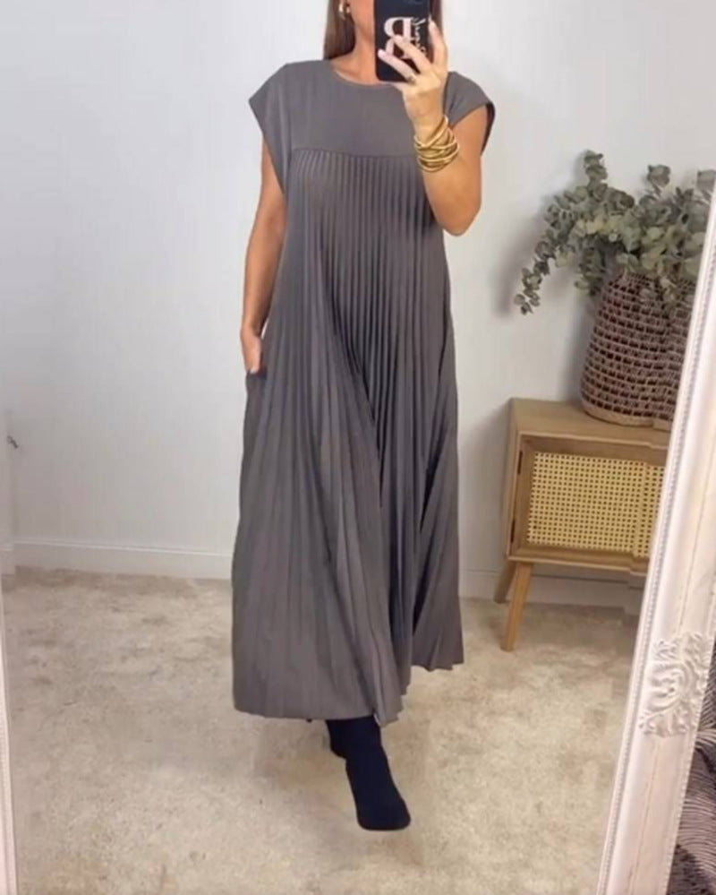 Round Neck Sleeveless Pleated Dress - SELFTRITSS   