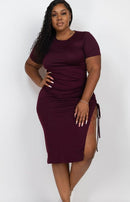 Plus size Ruched Short Sleeve Midi Dress - SELFTRITSS