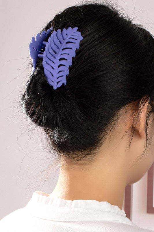 Feather shape hair claw clip - SELFTRITSS   