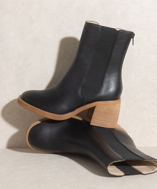 Olivia Chelsea Heel Boots