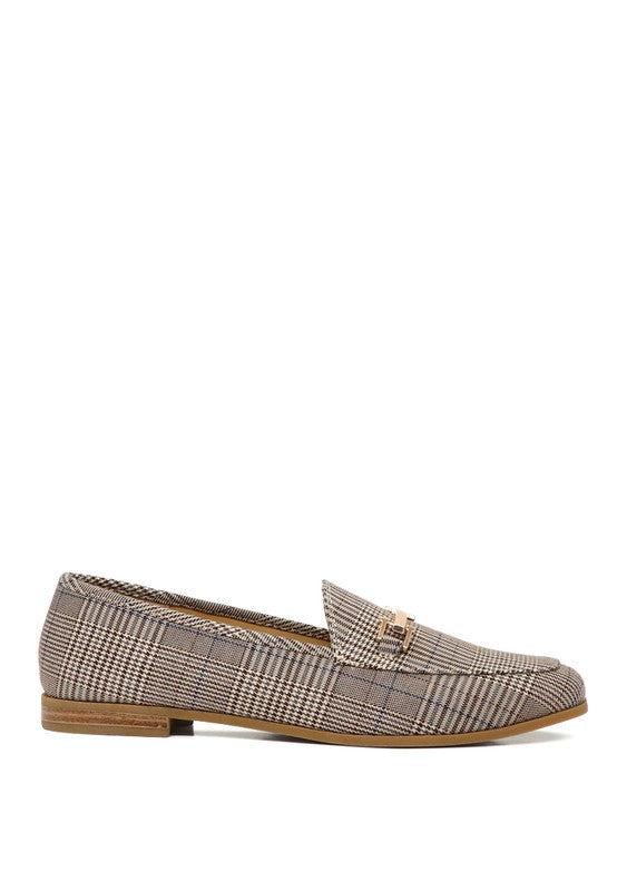 Zaara Solid Faux Suede Loafers - SELFTRITSS