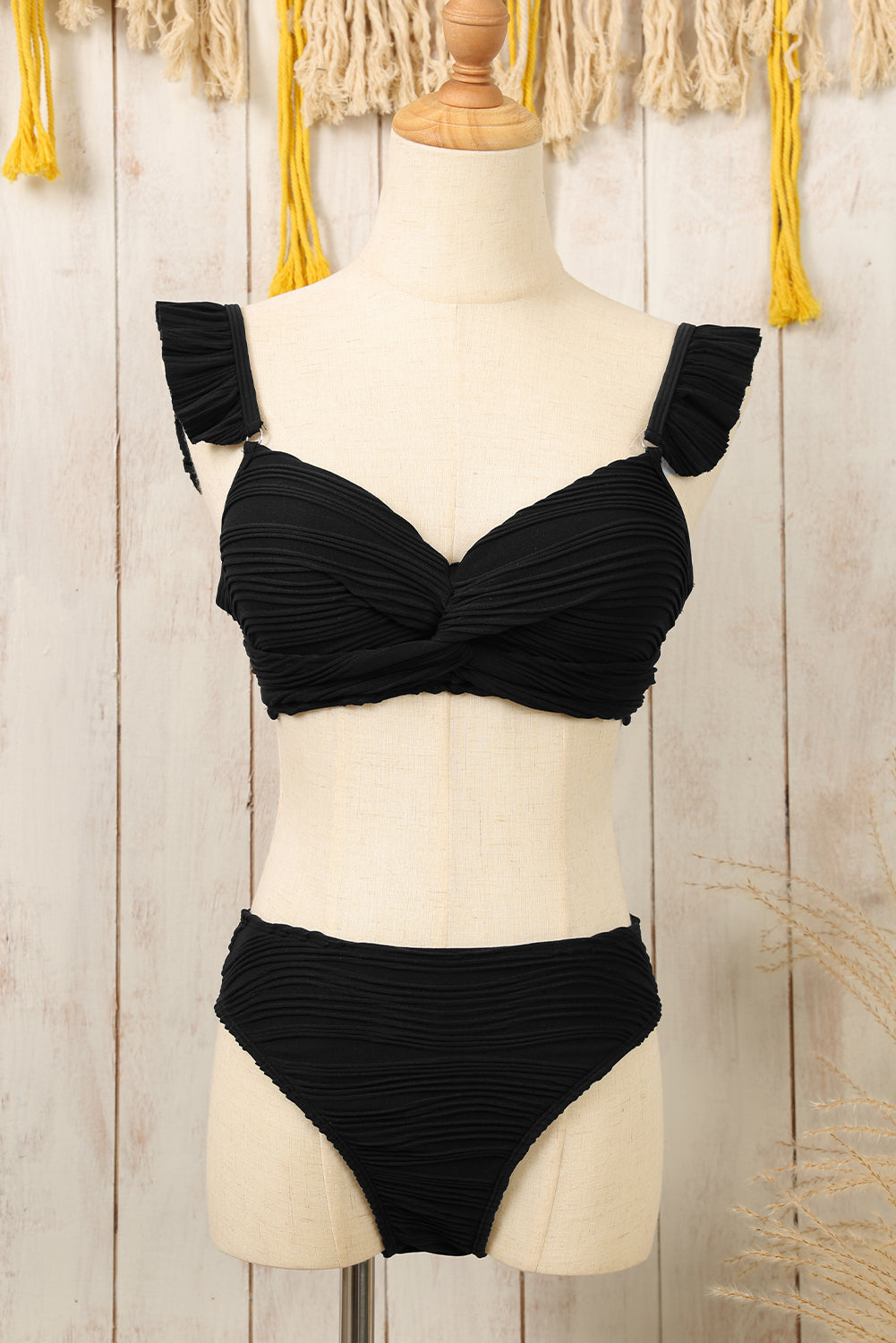 Black Wavy Textured Ruffled Straps Twist Bikini Swimsuit - SELFTRITSS