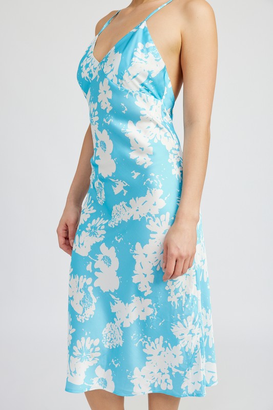 V NECK FLORAL DRESS WITH OPEN BACK - SELFTRITSS