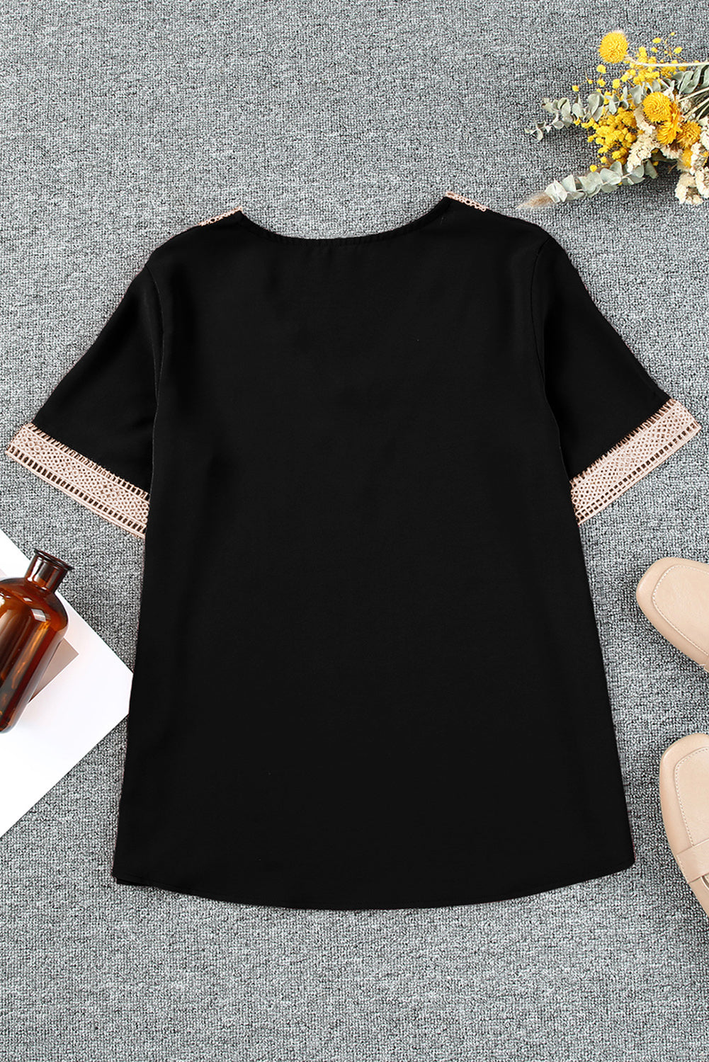 Black Lace Trim Short Sleeve V Neck Plus Size Top - SELFTRITSS