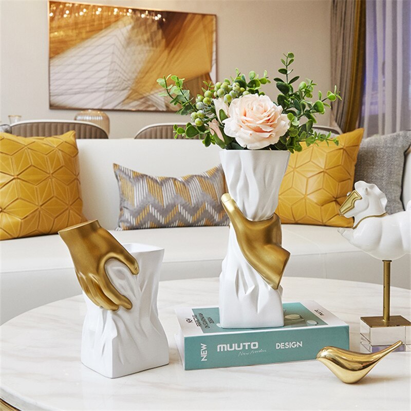 Gold Hand Vase with artificial flowers - SELFTRITSS   