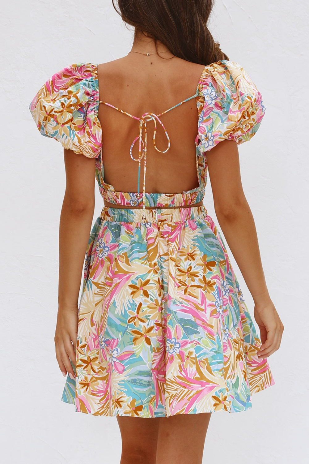 Backless Floral Short Sleeve Mini Dress - SELFTRITSS