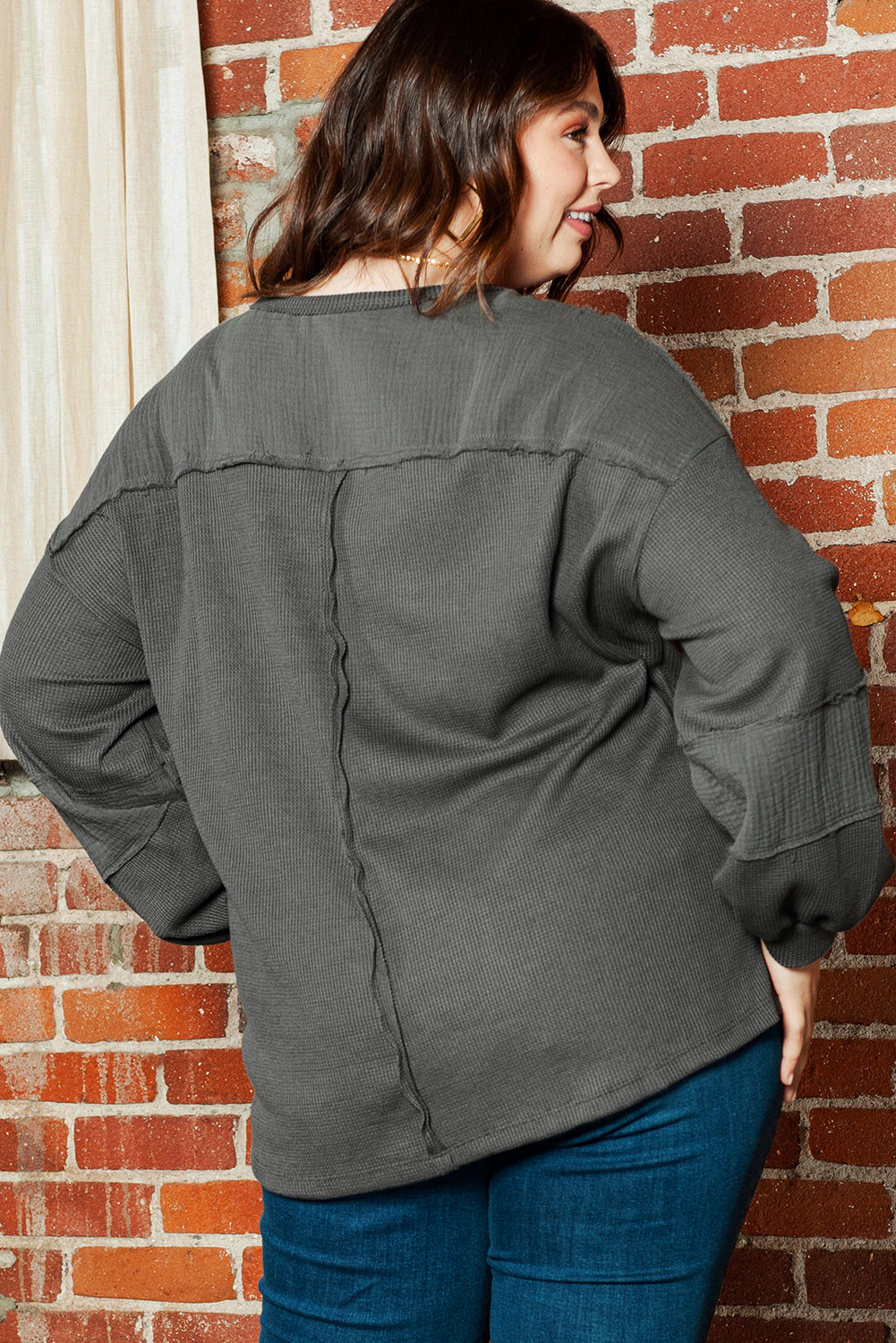 Dark Grey Plus Size Exposed Seam Crinkle Patchwork Top - SELFTRITSS