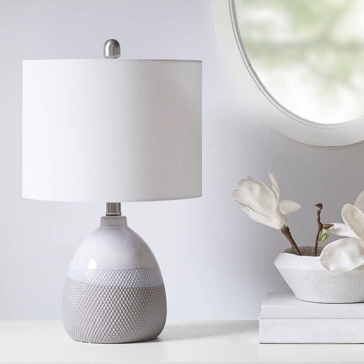Ceramic Textured Base White Table Lamp - SELFTRITSS