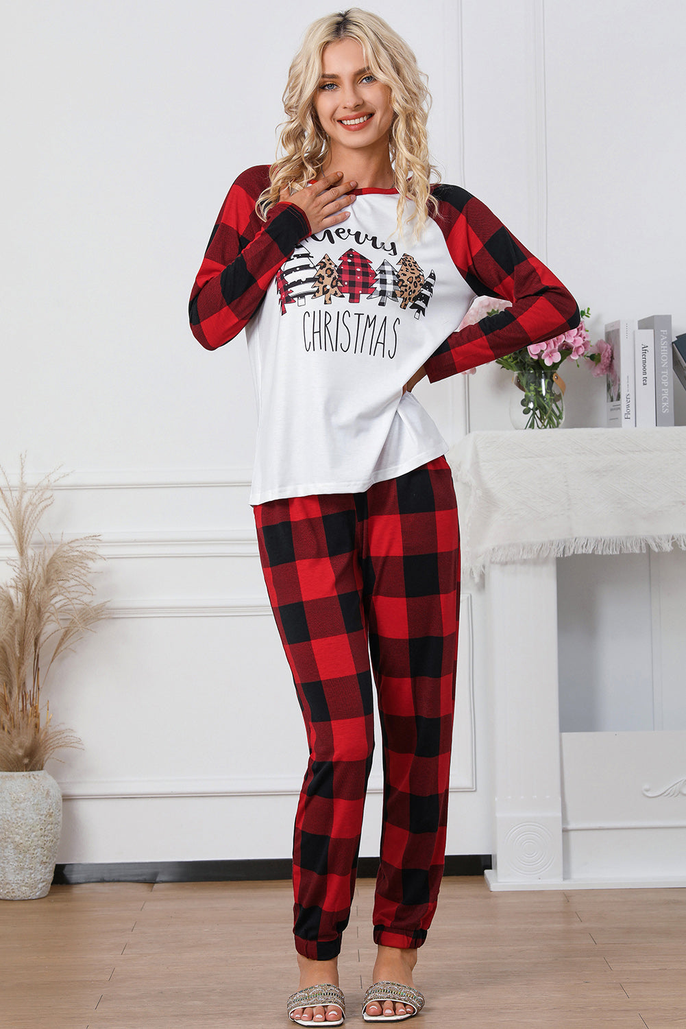 Fiery Red Plaid Merry Christmas Graphic Loungewear Set - SELFTRITSS