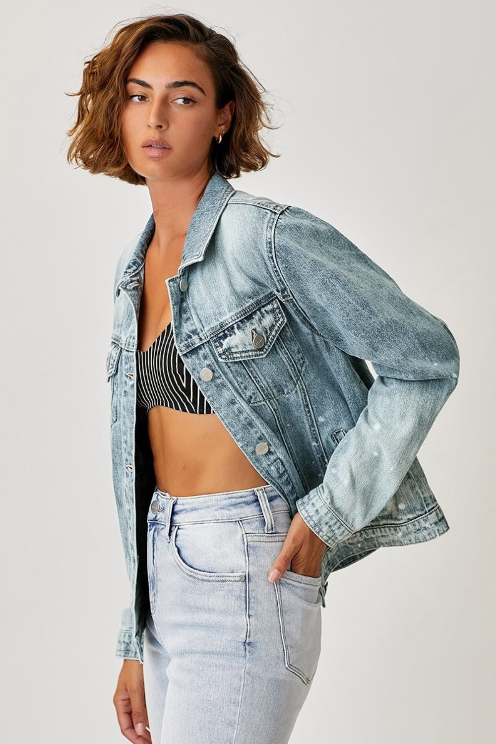 Button Up Ombre Washed Jacket - SELFTRITSS   