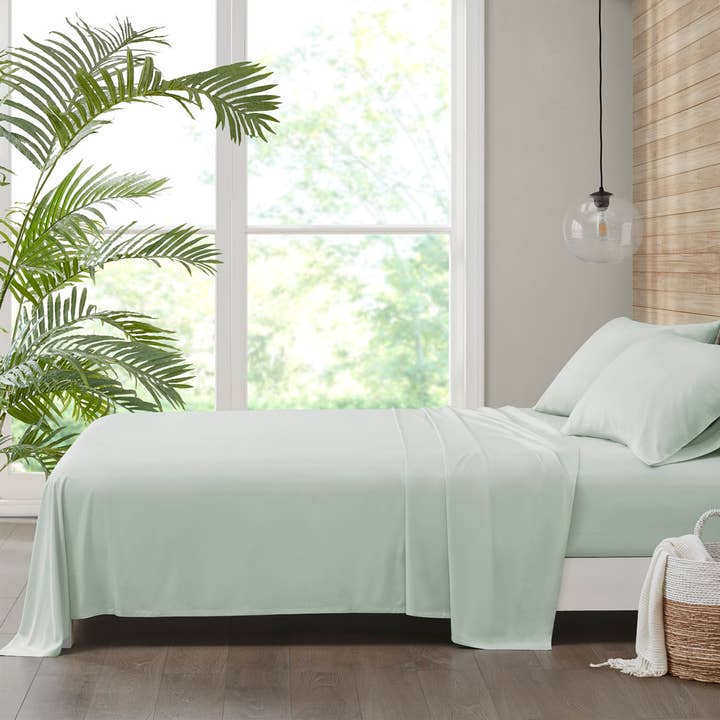 Silky Ultra-Soft Sheet Set For Sensitive Skin, Sage Green