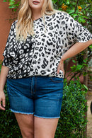 Black Plus Size Contrast Leopard Half Sleeve Blouse - SELFTRITSS