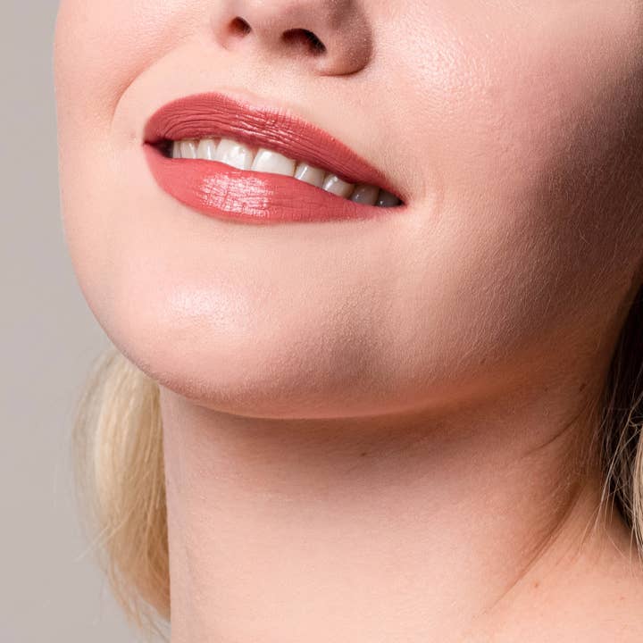 Natural Vegan Lipstick “Problem Solver” - Light Neutral Pink - SELFTRITSS
