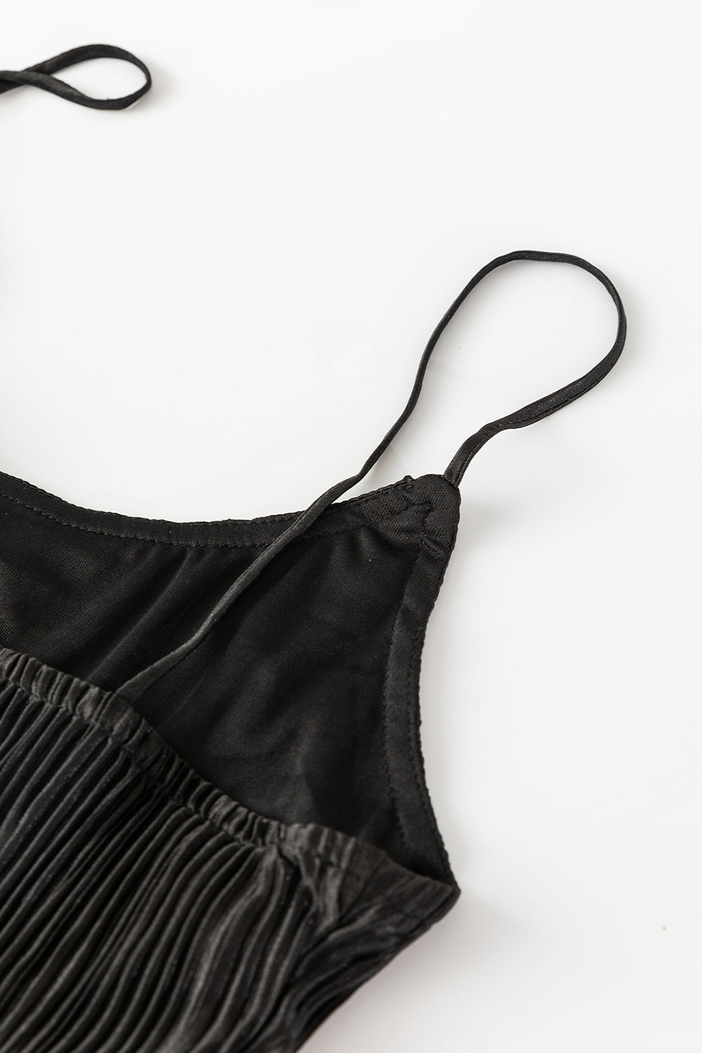 Black Spaghetti Straps Backless Pleated Midi Dress - SELFTRITSS