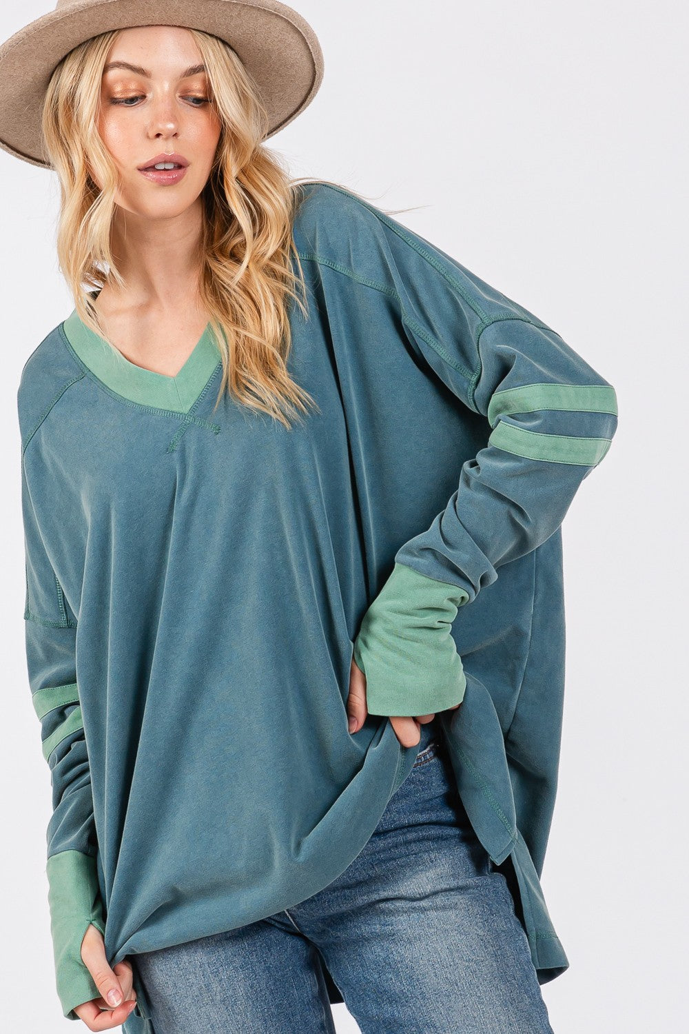 Oversized Side Slit Contrast Sweater - SELFTRITSS   