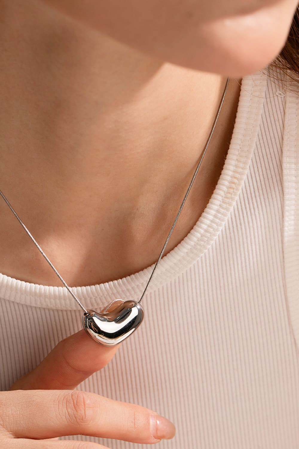 Heart Shape Pendant Necklace - SELFTRITSS