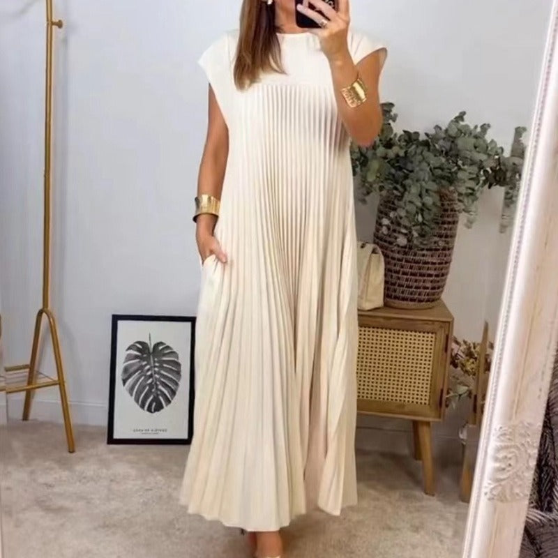 Round Neck Sleeveless Pleated Dress