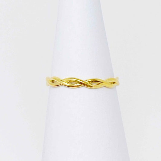 Dainty Twisted Rope Ring