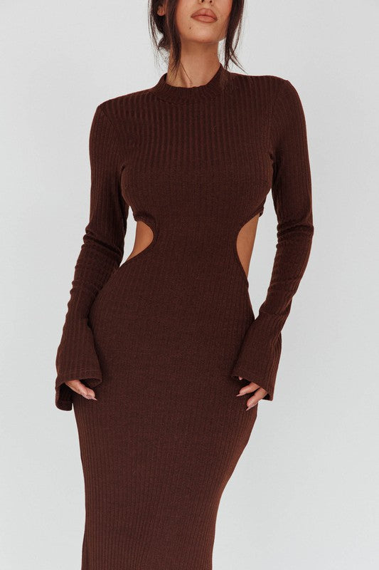 Long Sleeves with flared Cuffs Knit Maxi Dress - SELFTRITSS   