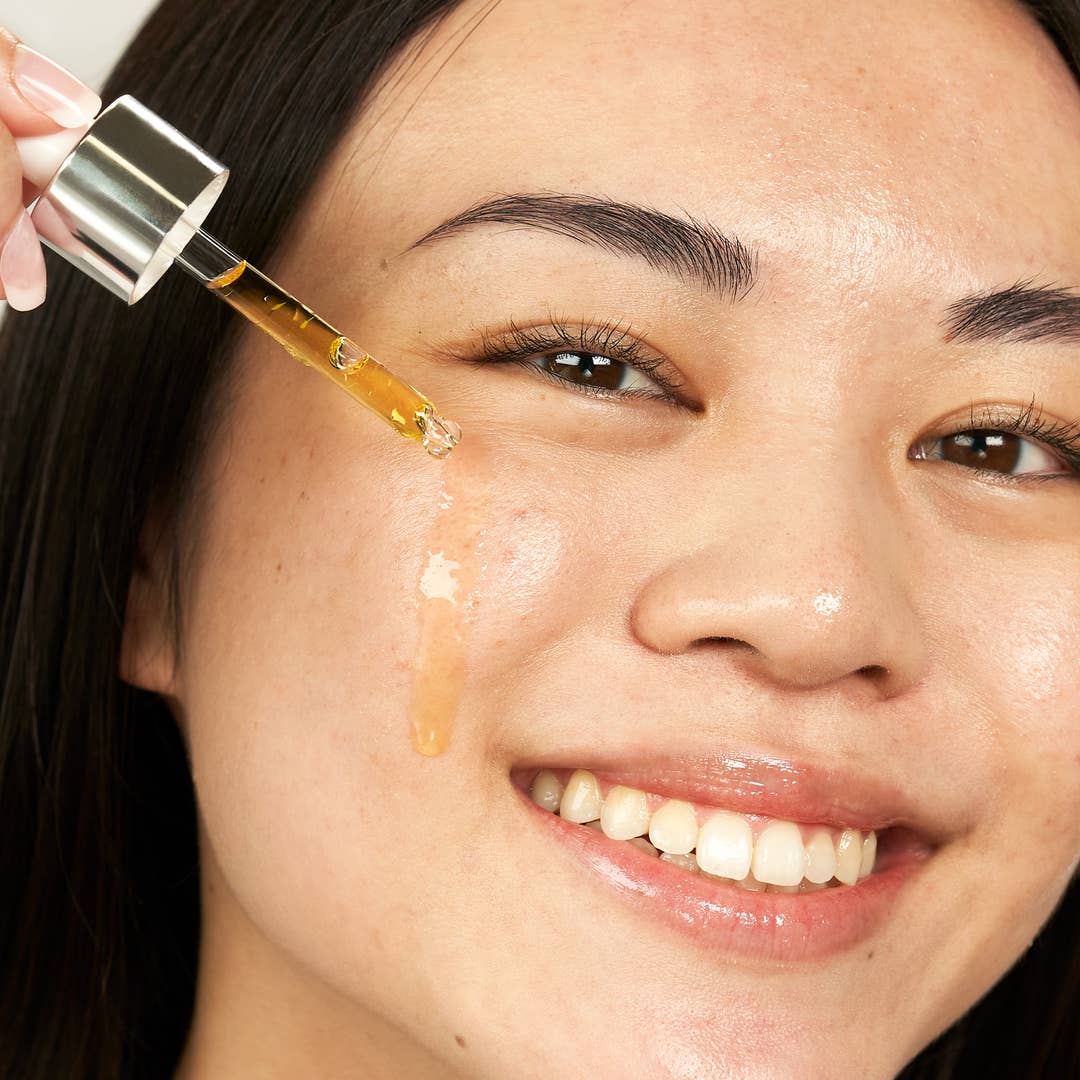 Sunflower Glow Facial Oil with Jojoba Oil - SELFTRITSS
