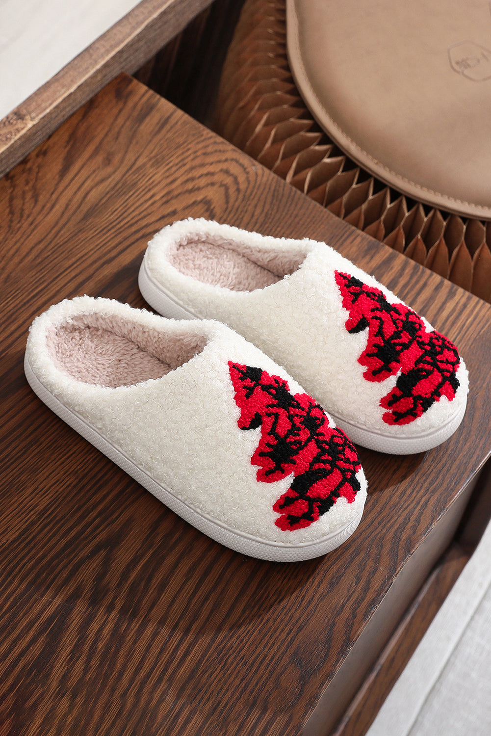 White Fuzzy Tree Pattern Christmas Fashion Home Slippers - SELFTRITSS