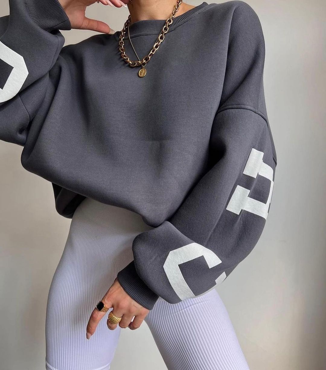 Women's Oversized Crew Neck Sweater - SELFTRITSS   