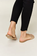 WILD DIVA Rhinestone Open Toe Flat Sandals - SELFTRITSS