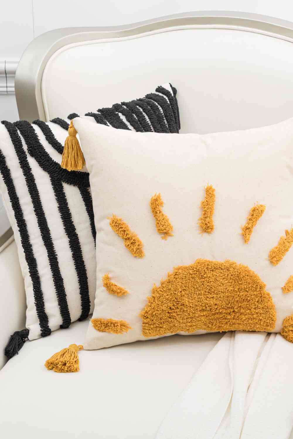 Sun Graphic Tassel Decorative Throw Pillow Case - SELFTRITSS   