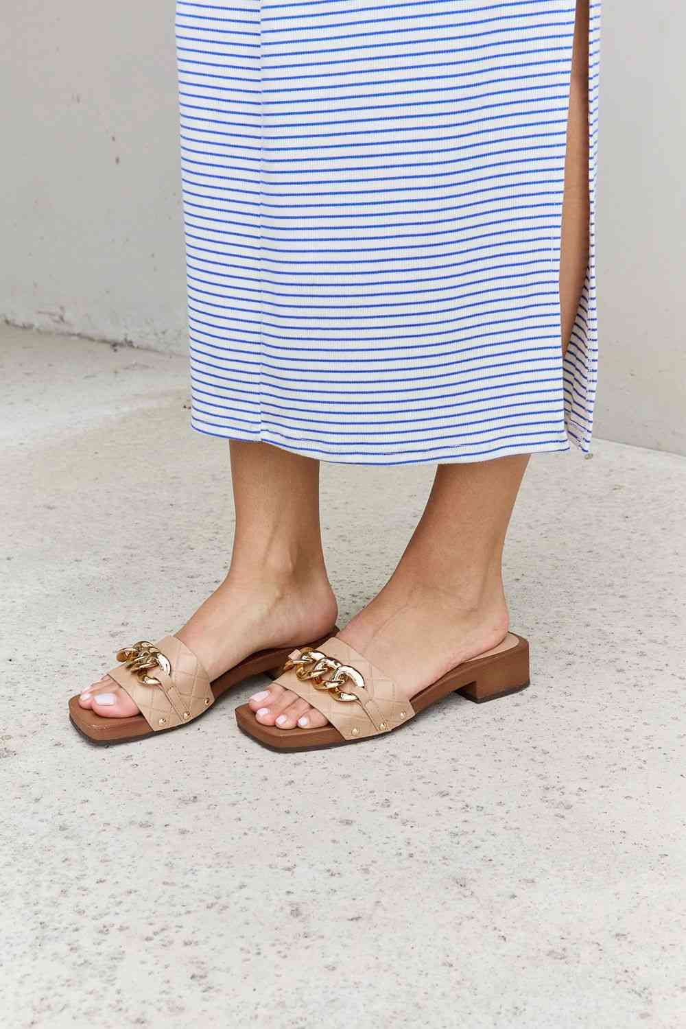 Forever Link Square Toe Chain Detail Clog Sandal in Tan - SELFTRITSS
