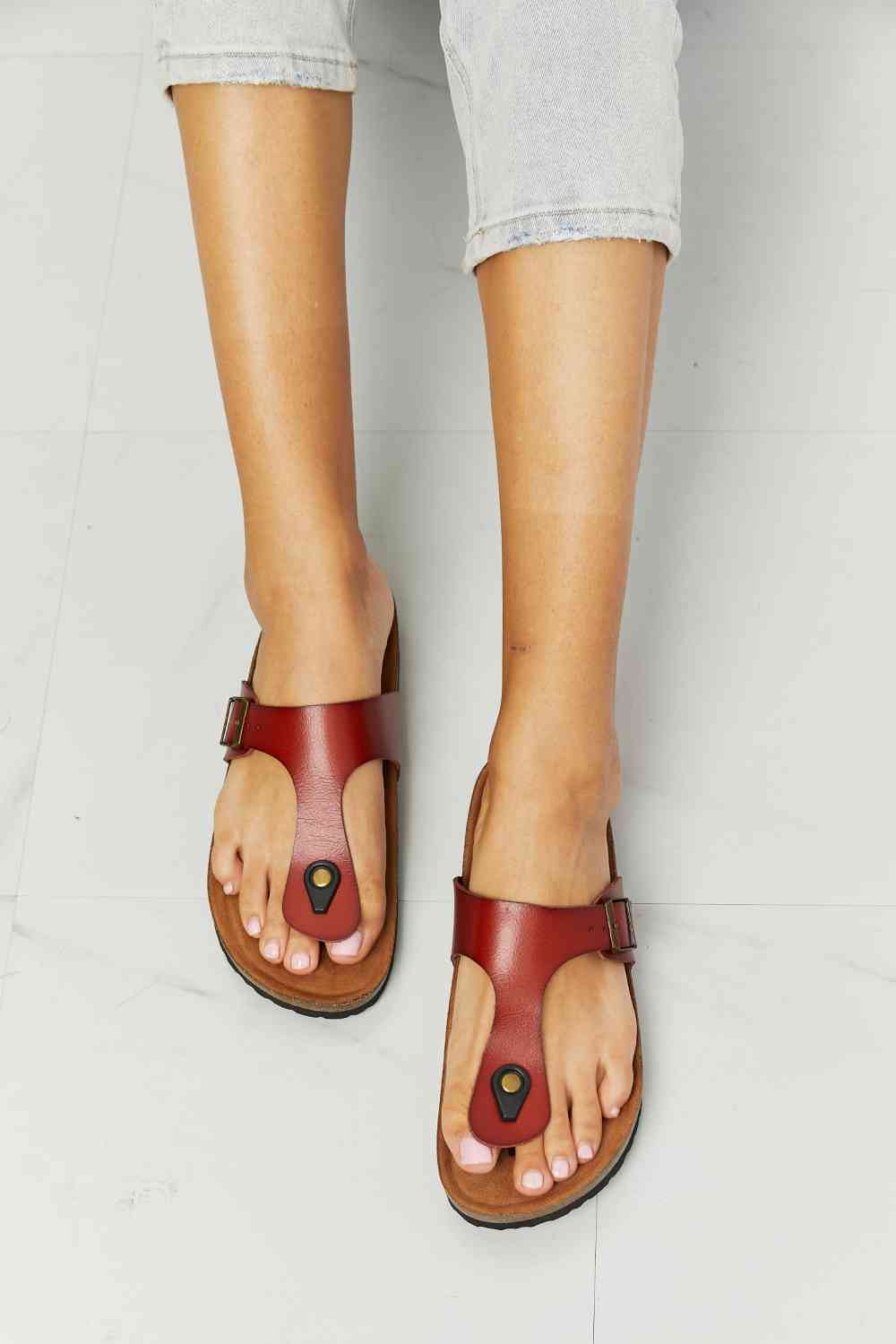 MMShoes Drift Away T-Strap Flip-Flop in Red - SELFTRITSS